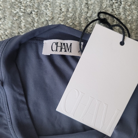 NWT CHAM Crop Long Sleeve, Size Medium/Large, Color Navy - Picture 8 of 8